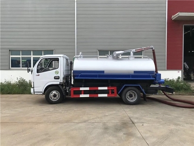 东风小型吸粪车 多利卡系列吸粪车真空泵价格全解析