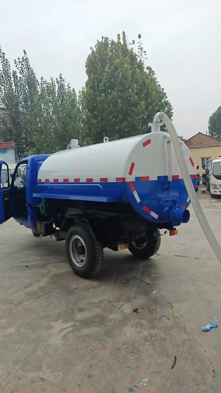 全封闭三轮与二手吸污车选购指南 清洁作业的务实之选